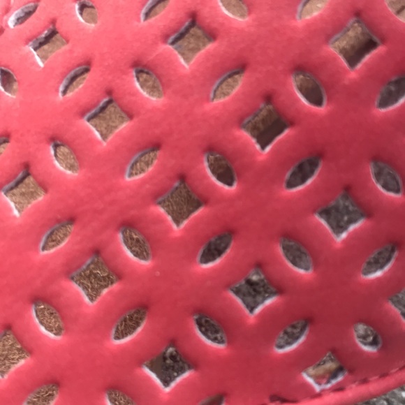 Never worn - Picture 2 of 4